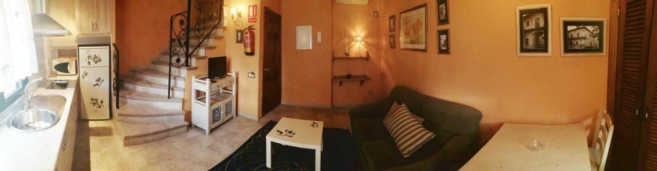Apartamentos Melchor De Linan Torrelaguna Exterior foto