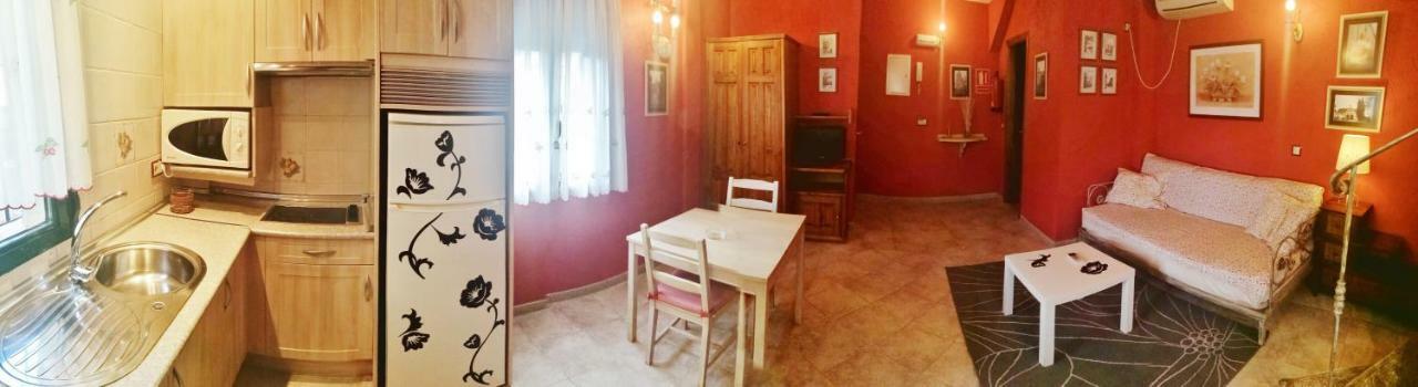 Apartamentos Melchor De Linan Torrelaguna Exterior foto